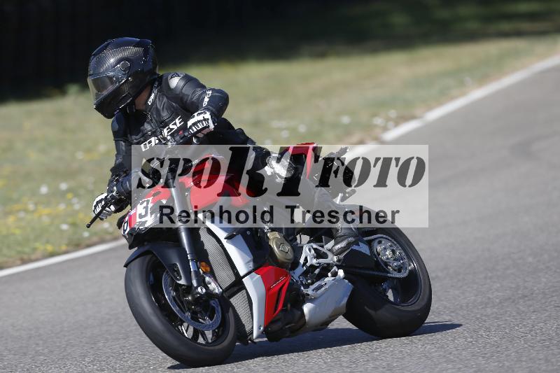 /36 08.08.2026  Pluess Motosport ADR/Freies Fahren/63
